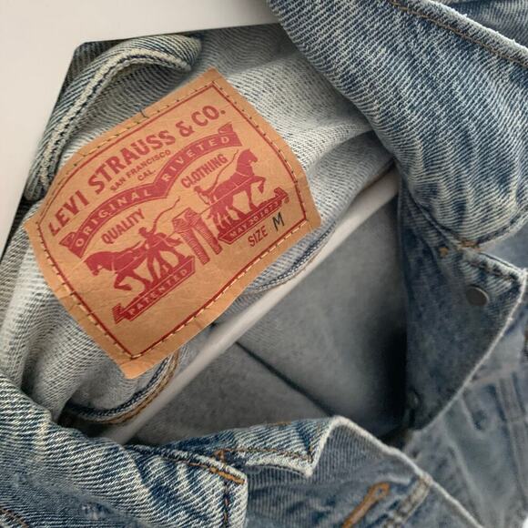 Women’s Levi's Denim Jacket Size M - Picture 4 of 8
